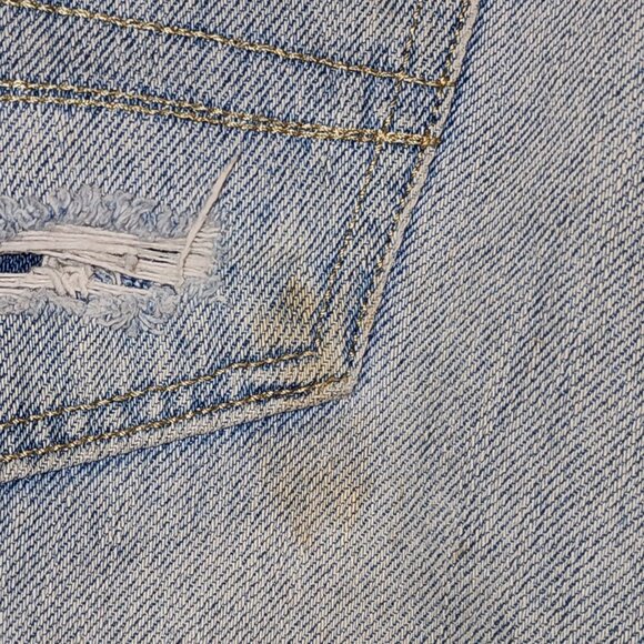 American Eagle Light Wash Distressed High-Waisted Jeans - Picture 8 of 11